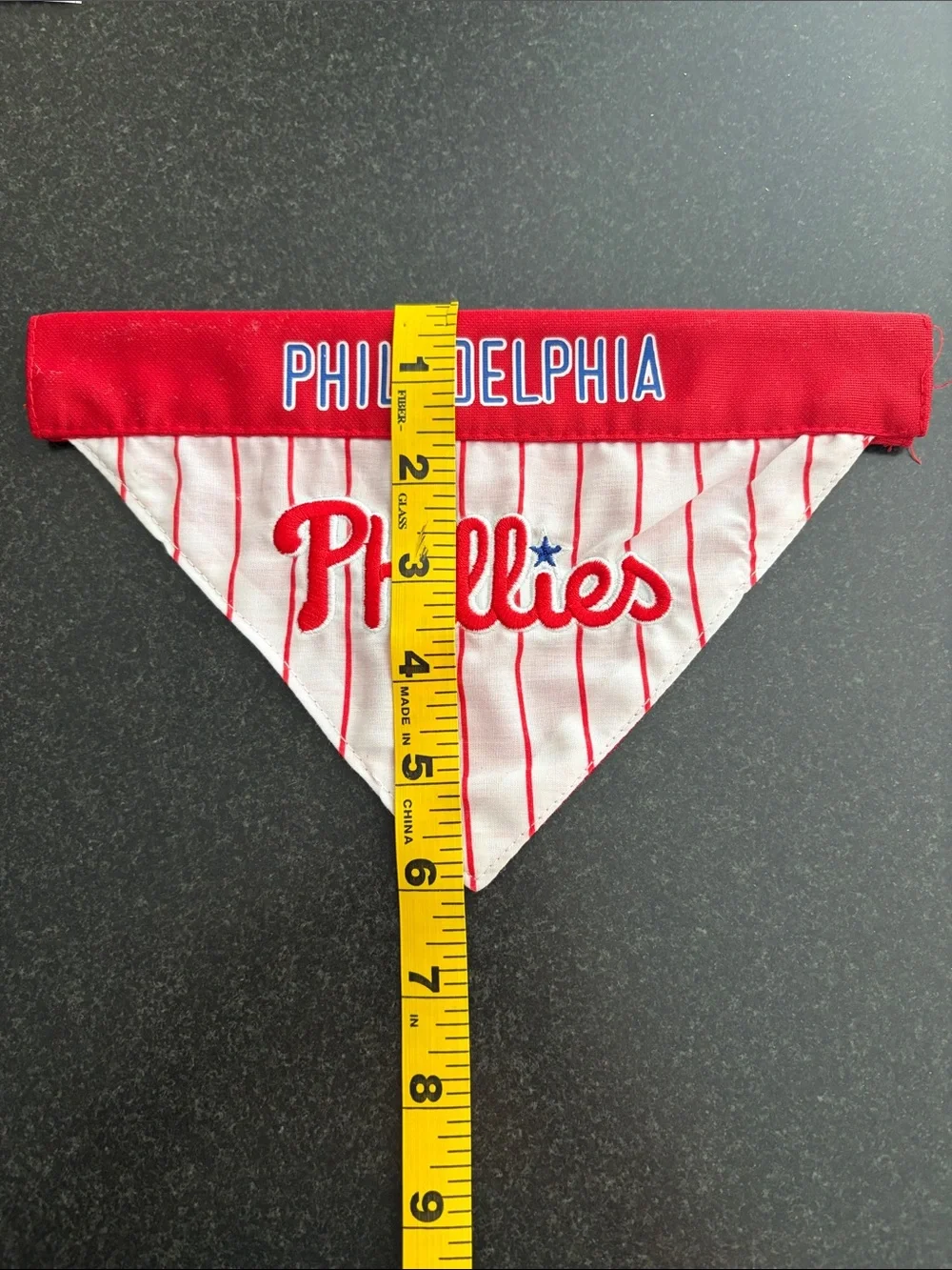 Philadelphia Phillies Red & White Pet Bandana Bib, never worn